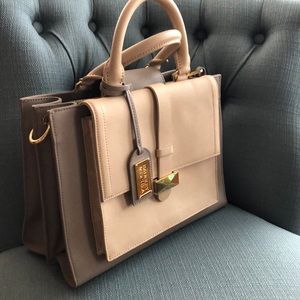 Badgley Mischka Cream & Gray Bag
